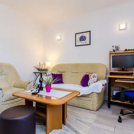 Διαμέρισμα Veronika *